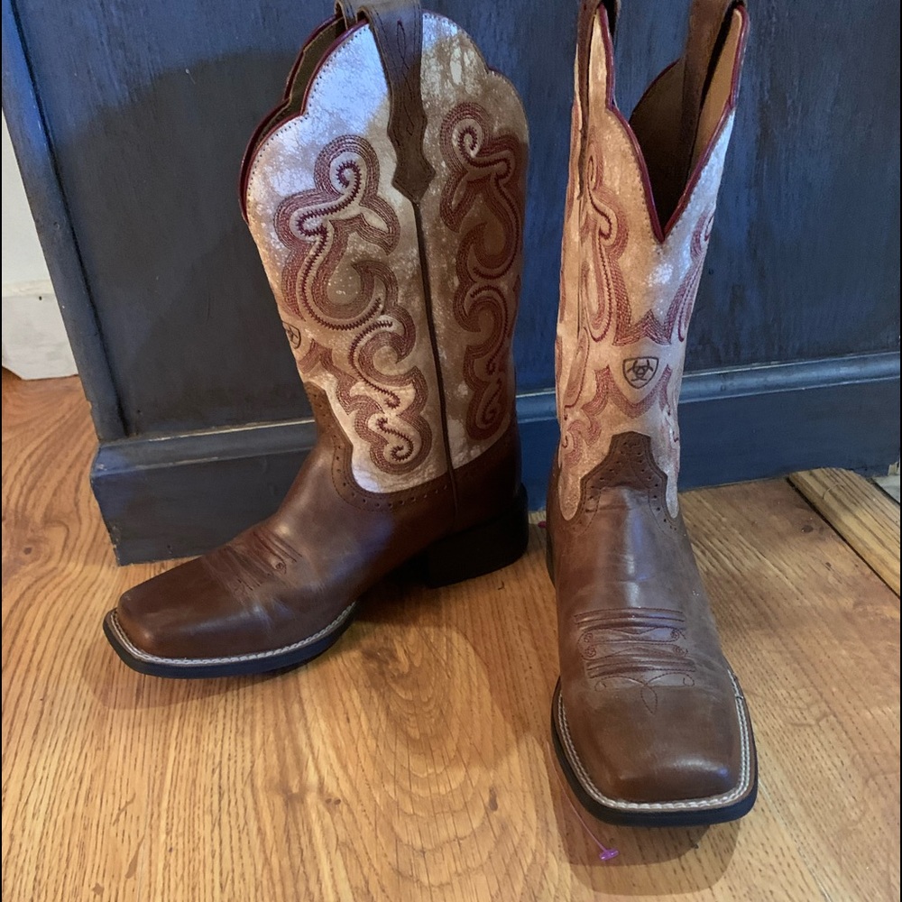 Ariat Quickdraw Sandstorm Boots Size 7 Like New